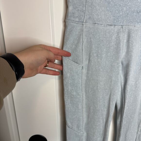Lululemon Fast and Free Tight 25" Pockets Nulux City Grit White Blue Fog Size 4 - Picture 4 of 7